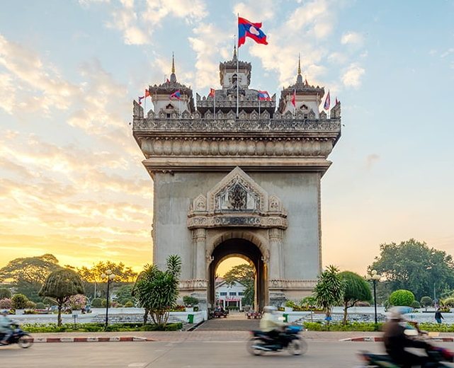 10 DAYS IN LAOS: CULTURE, NATURE & MEKONG CRUISE